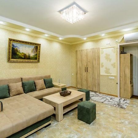 "Stella Artois"- Apartment Tbilisi Luaran gambar