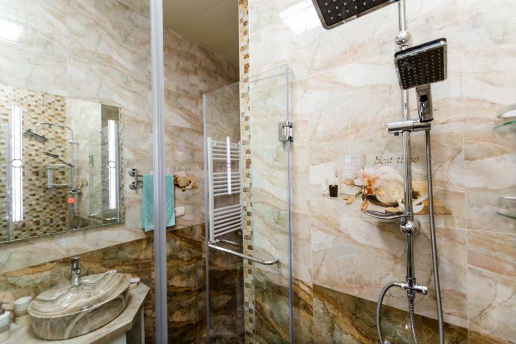 "Stella Artois"- Apartment Tbilisi Luaran gambar